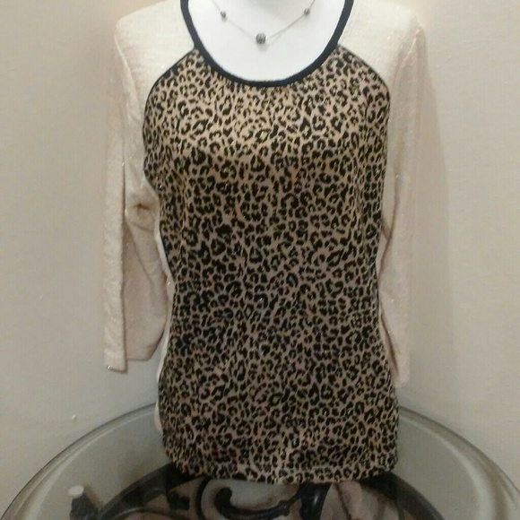 Zenergy top by chicos 2 cheetah print - Picture 4 of 4